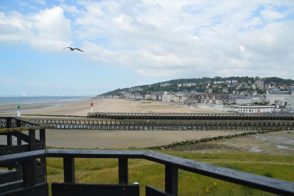 Mini-Duplex Cosy Avec Magnifique Vue Mer Deauville Kültér fotó