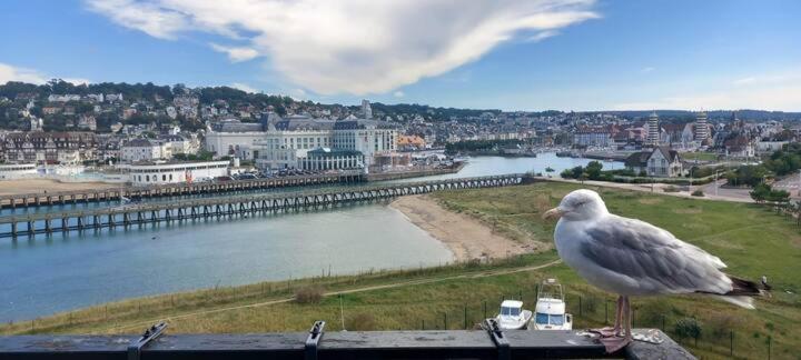 Mini-Duplex Cosy Avec Magnifique Vue Mer Deauville Kültér fotó